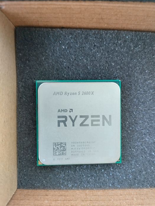 Ryzen 5 2600x, 6 nuclee și 12 thread-uri