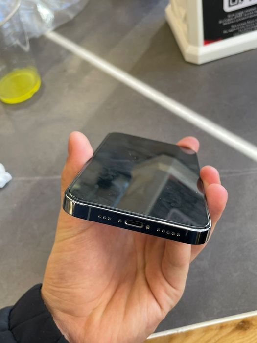 Айфон 13 про 256 голубой цвет