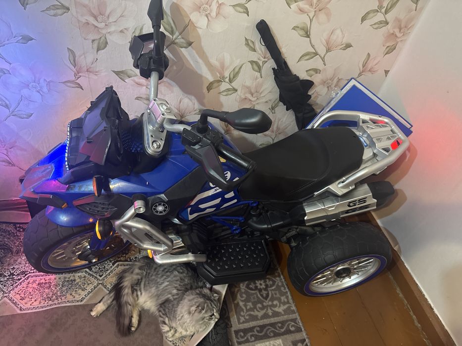 Мотоцикл почти новый