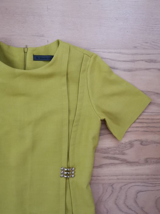 Рокля с къс ръкав