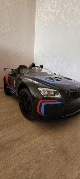 Детская машина на аккумуляторе