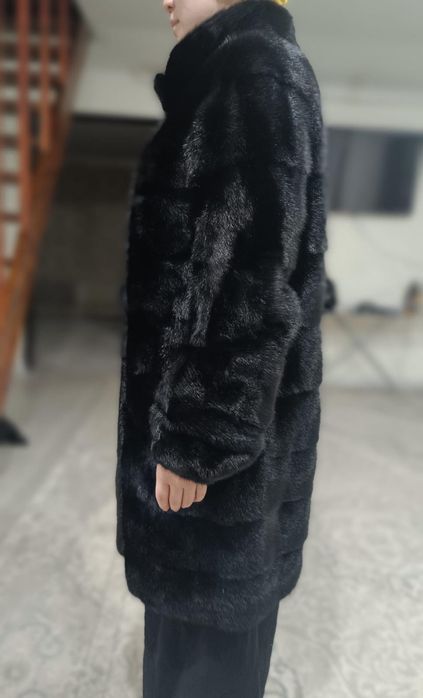 Продам норковую шубу