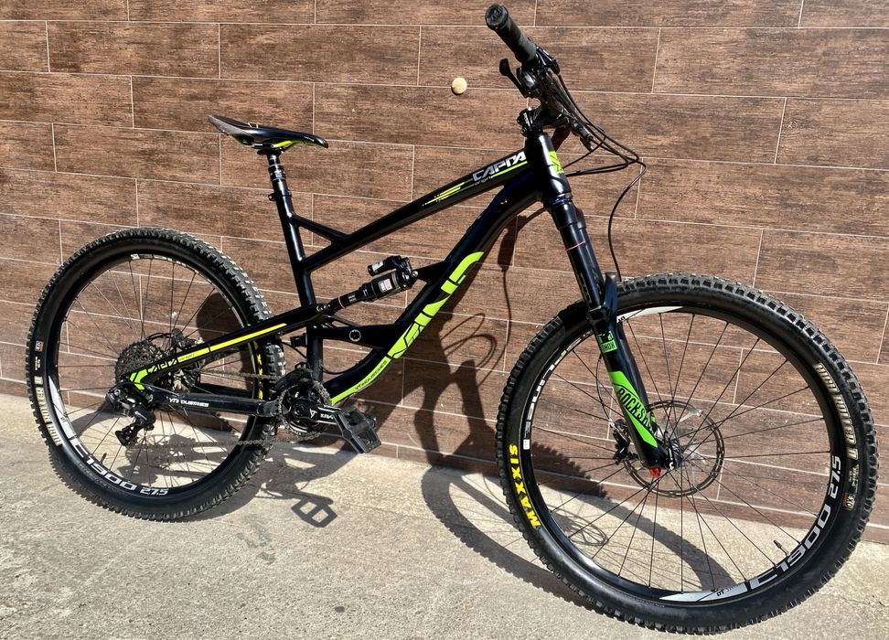 YT Capra 27,5 L отлично