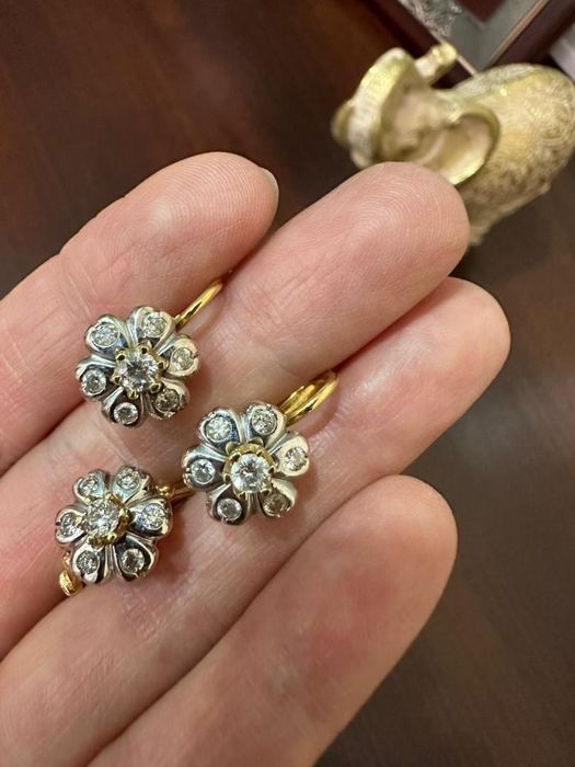 Золотой набор с якутскими бриллиантами