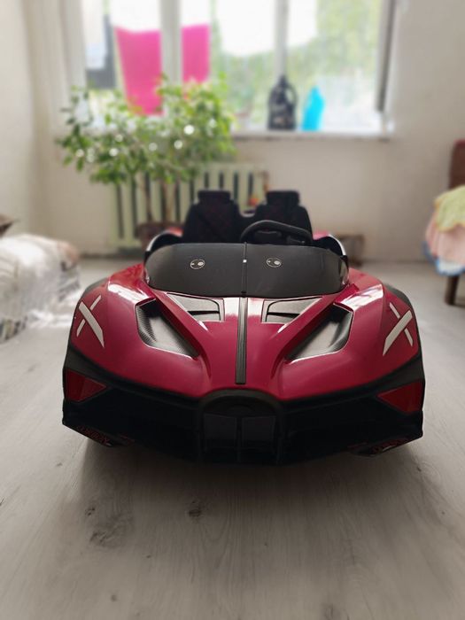 Детская машина на пульте управления и без него