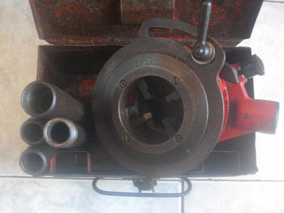 Винтонарезка 2"/Ножове PROKOM/ Плашка/ROTHENBERGER Ключ/Тръборез/Куфар