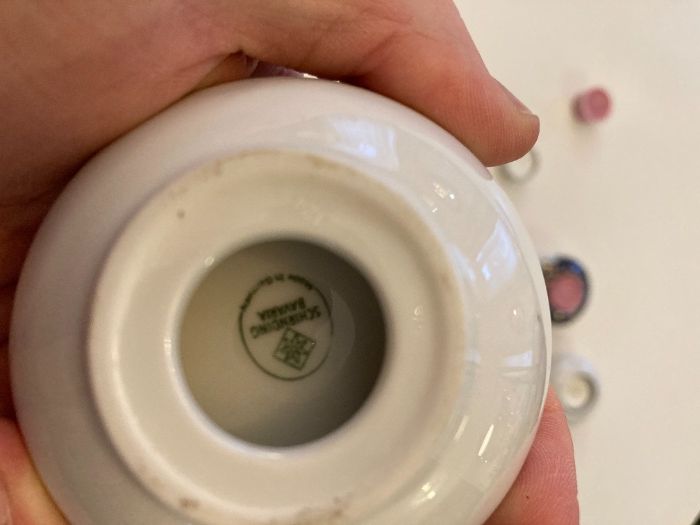 decoratiune camera copil portelan suport lumanare pictat in Bavaria