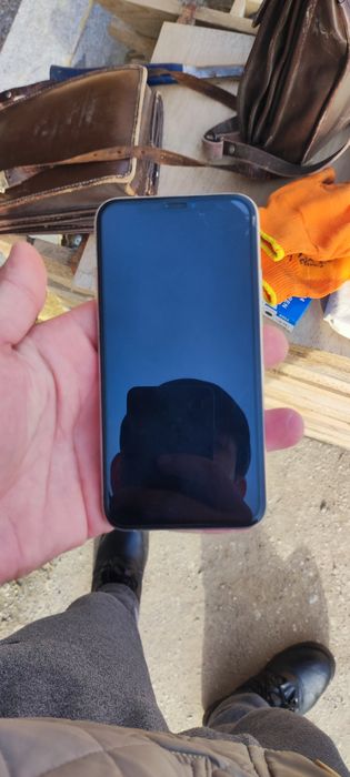 Iphone XS 64gb yaxshi holatda ishlashi juda yaxwi