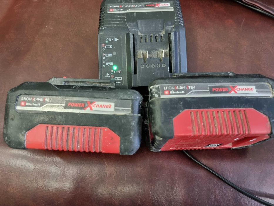 Зарядно за батерии на Einhell Power X-Change