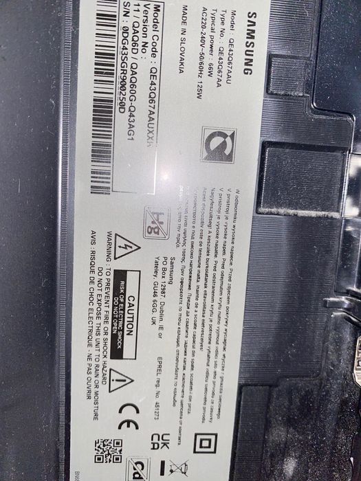 Телевизор Samsung QE43Q67AAU за части