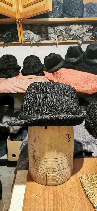 Palarie din blana naturala de miel