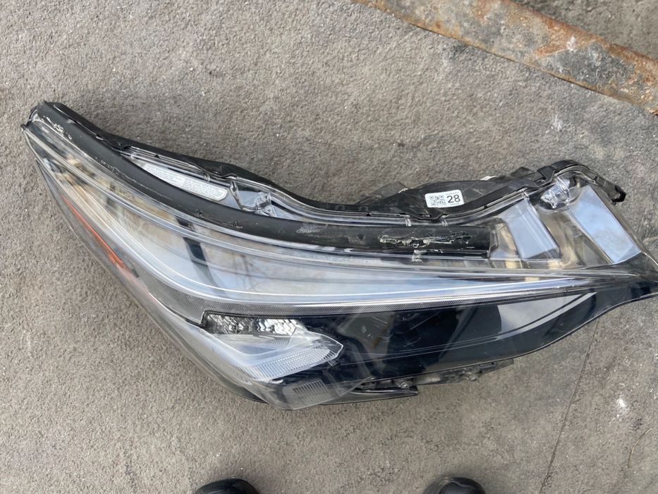 Фара Субару Outback 2023г