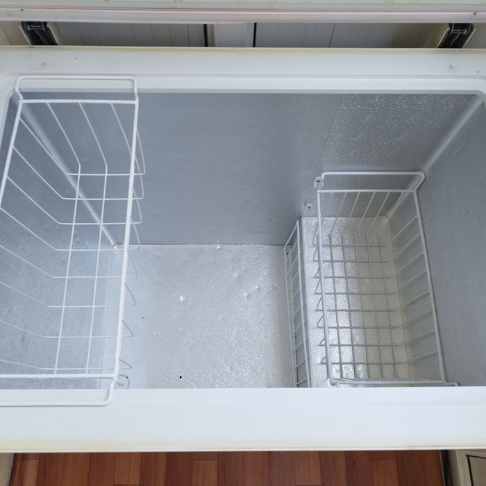 Продам морозильную камеру 150л