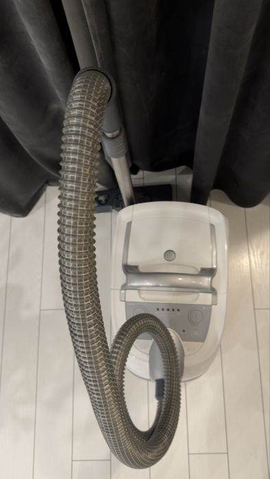 Zelmer Aquawelt Plus cu spalare ( ca nou )