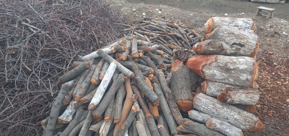 майдаланган утин сотилади