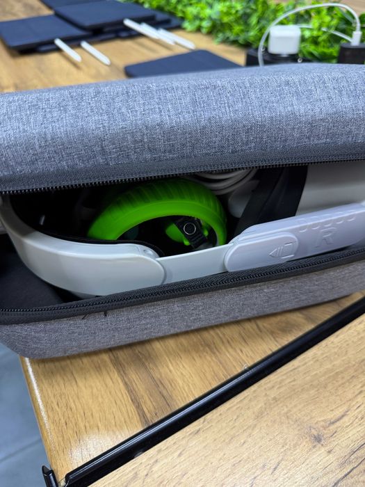 Oculus Quest 2, VR очки