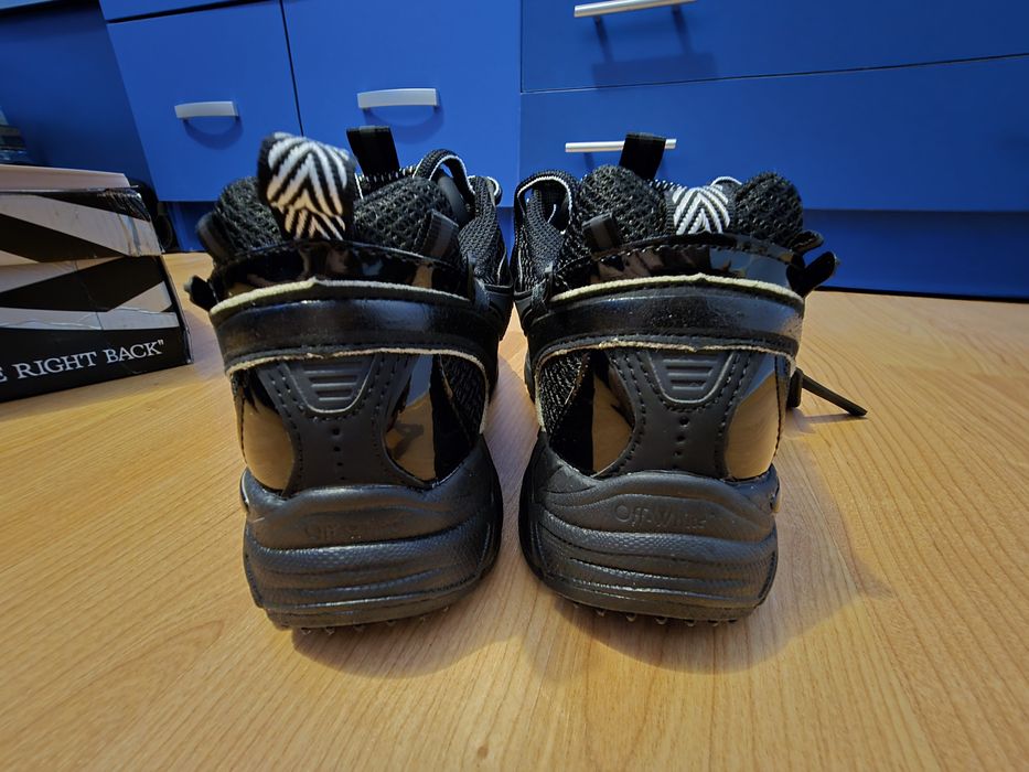 Off-White Be Right Back Full Black