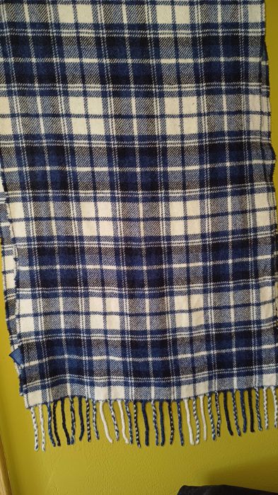 Шал Gant 100% вълна