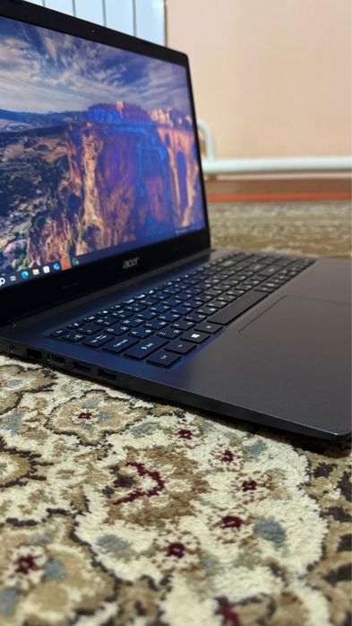 ноутбук acer почти новый