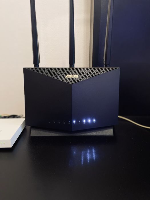 Router ganing ASUS.  RT-AX-86U