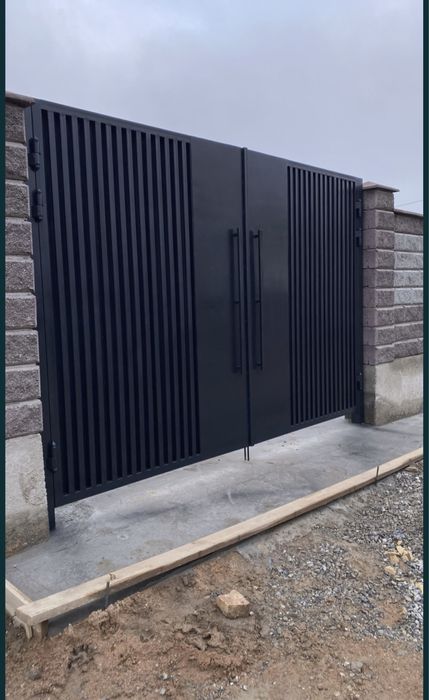 Ворота в стиле хай-тэк