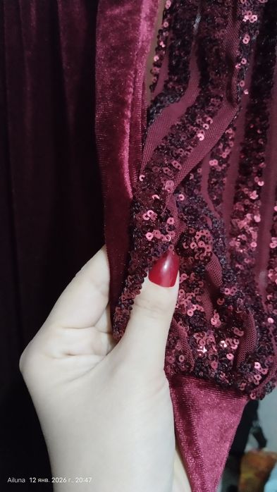 Платья на продажу, одевались один раз