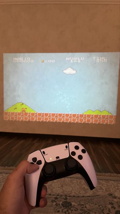 Проектор и игровая приставка