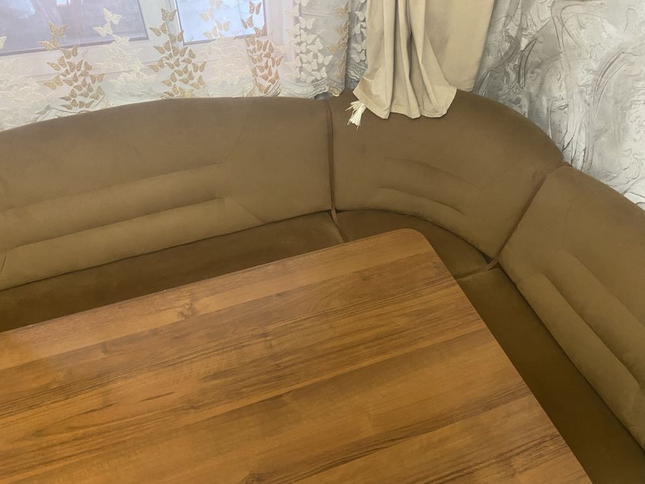 Продам кухонный уголок!