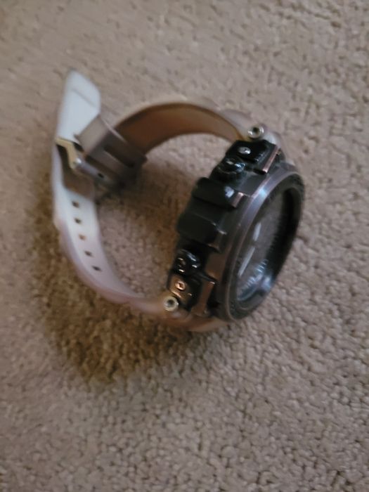 Продам часы G-SHOCK