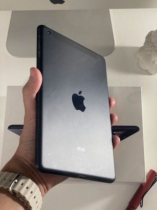 Apple iPad Mini 64GB SIM (cellular) планшет