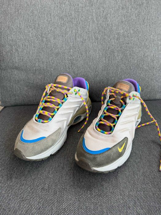 Мъжки маратонки Nike Air Max Tw Se - Бежови