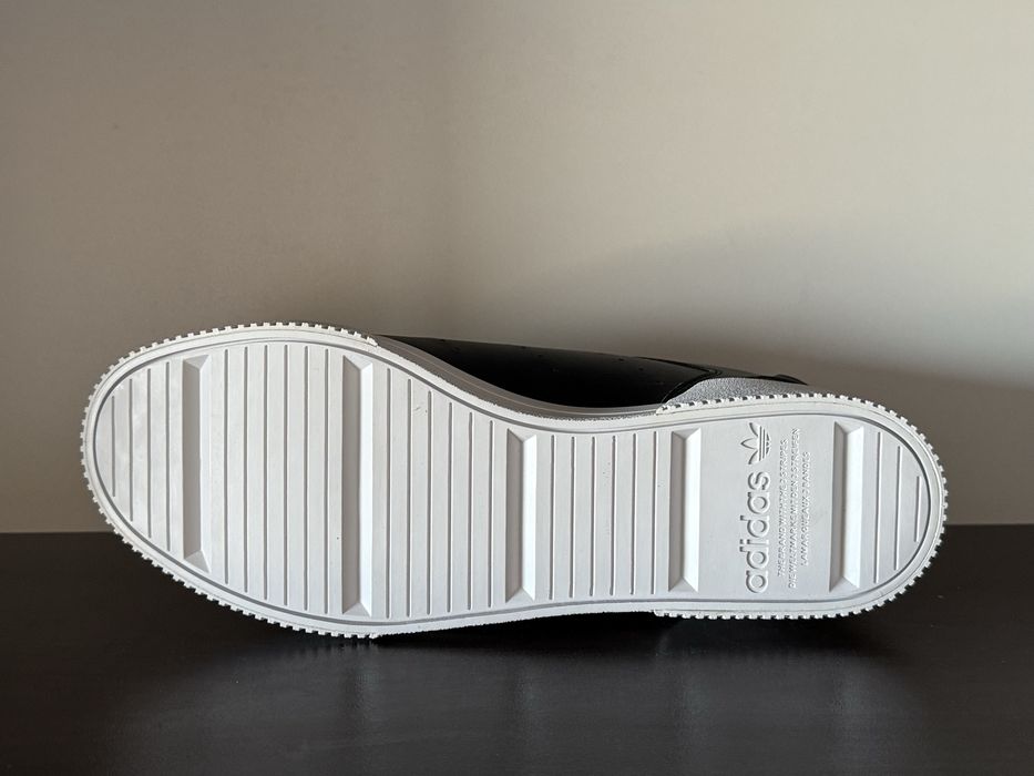 adidas Court Tourino Налични 41н 26см/42н 26.5см/43н 27.5см Стелка