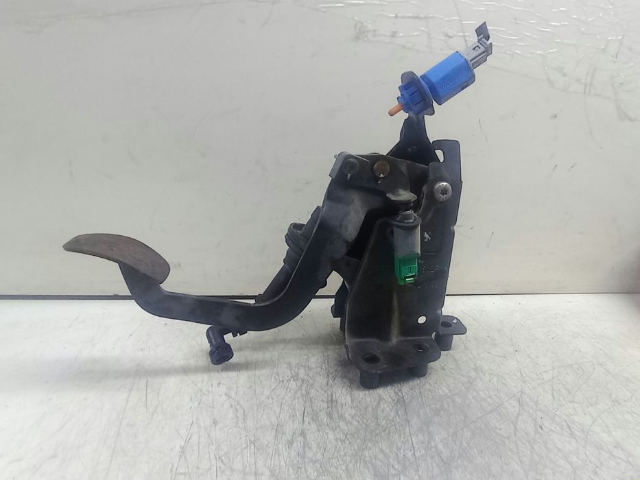 Pedala ambreiaj 465030044R Renault Grand Scenic 3 (2009 - 2012) 1.9 dci f9q