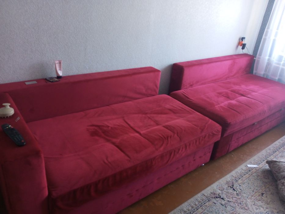 Мягкий уголок диван