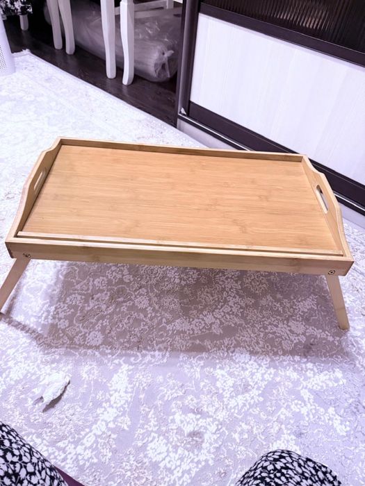 Продам столик .Новый!! не б/у