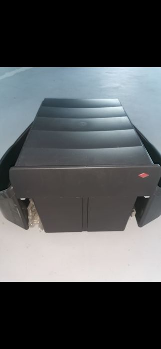 cos de gunoi cu doua compartimente...