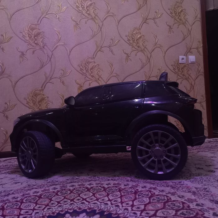 Mersedec bens s class oldi orqa vedushiy