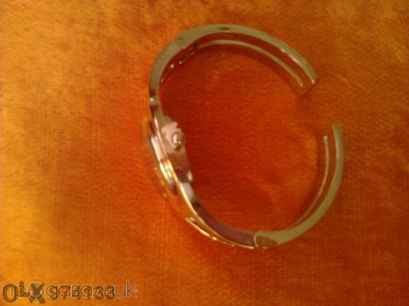 Дамски часовник на Ейвън