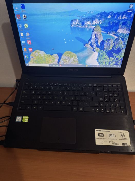 Vând Laptop Asus X556U i7