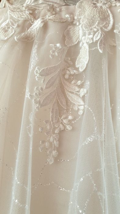 Сватбена рокля и аксесоари