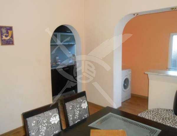 Дава се под наем Етаж от къща в Пловдив, Гагарин - 115 кв.м за 598.23 € - Снимка #4