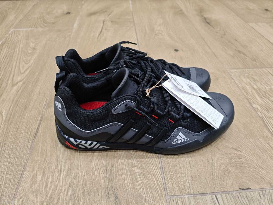Обувки ADIDAS Terrex Swift Solo