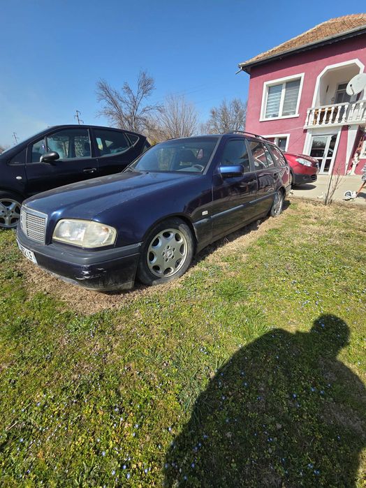 Mercedes c180 за части само цяло или за регистрация