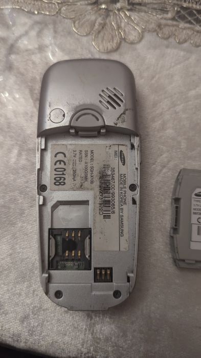 Продам телефоны 2 шт на запчасти