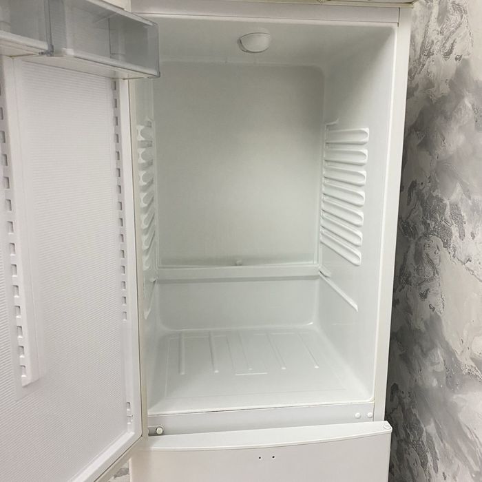 Продам 2 холодильника