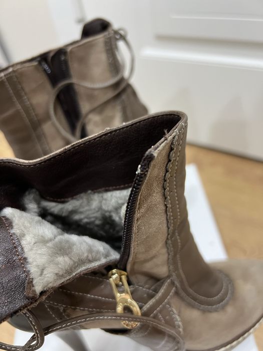 Әйелдер аяқ киімі, көп киілмеген.