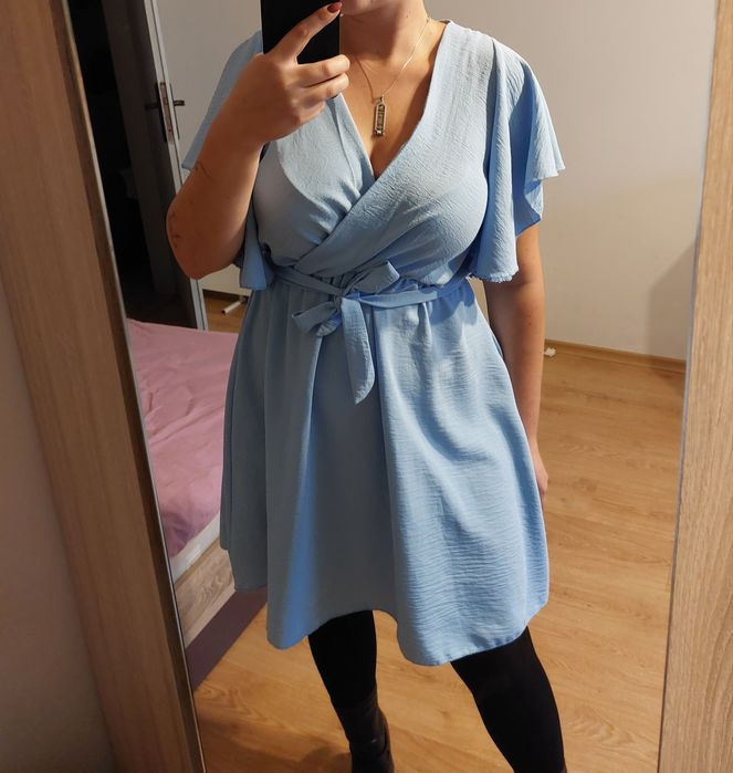 Синя лятна рокля