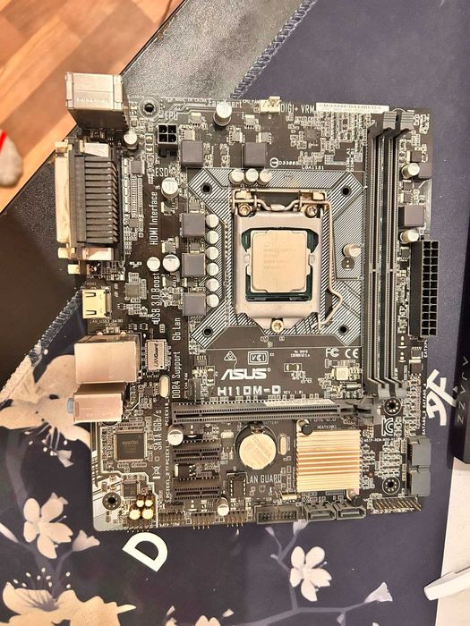 Процессор Intel i7 7700 вместе с мат платой