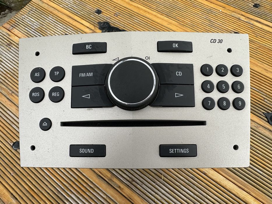 Мултимедия Opel