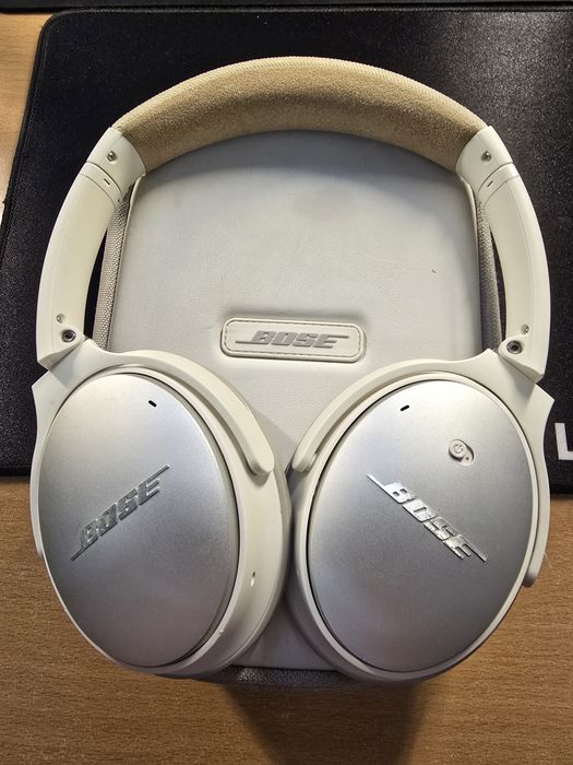 Casti Bose QC25 cu ipod touch gen 4 Targu Jiu • OLX.ro